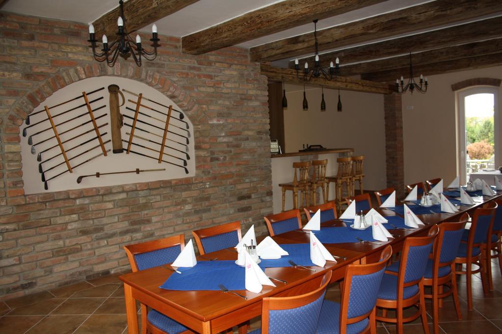 Penzion Siesta Valtice Exterior photo